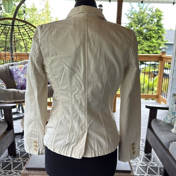 Banana Republic | Cream Blazer - Picture 4 of 8